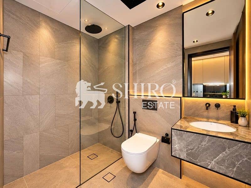 14 Bathroom 001. jpeg