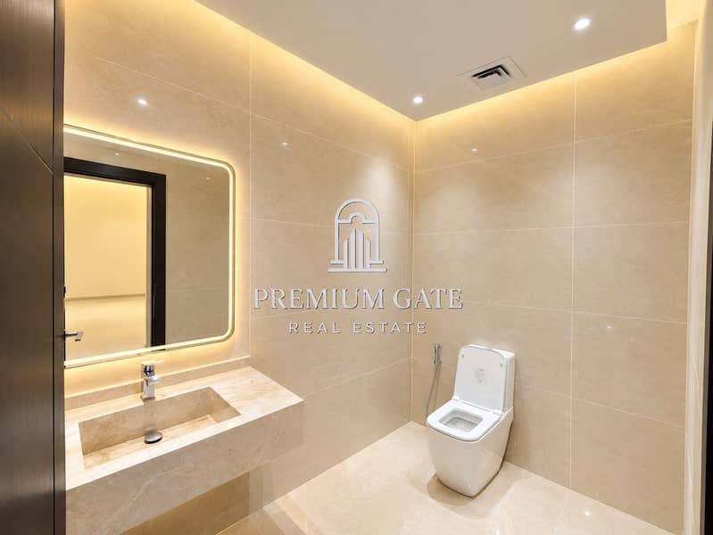 14 Warm Minimalist Spa Bathroom. png