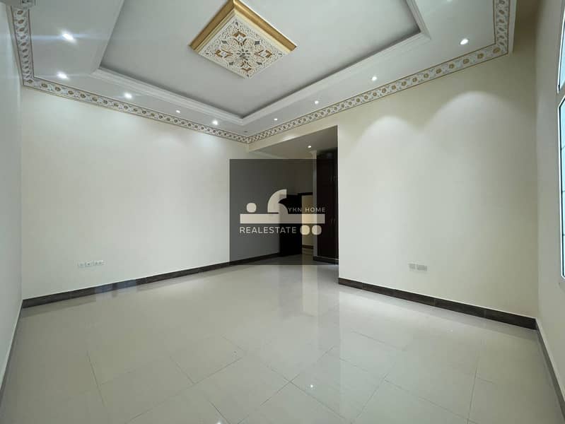 29 ea1633d9-80dd-4969-ad05-4dc4ff8fcfbd. jpg