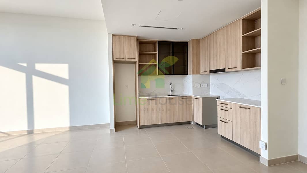 5 property-living-room-kitchen-wide-05. jpg
