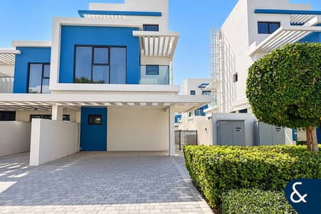 5 Bedroom Villa for Sale in DAMAC Lagoons, Dubai - Corner Unit | Best Location | Motivated 5 Bedroom Villa for Sale in DAMAC Lagoons, Dubai - Corner Unit | Best Location | Motivated