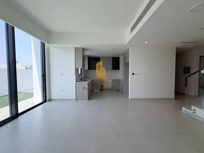4 Bedroom Townhouse for Sale in Arabian Ranches 3, Dubai - Generous Layout | Maid’s Room | Poolside