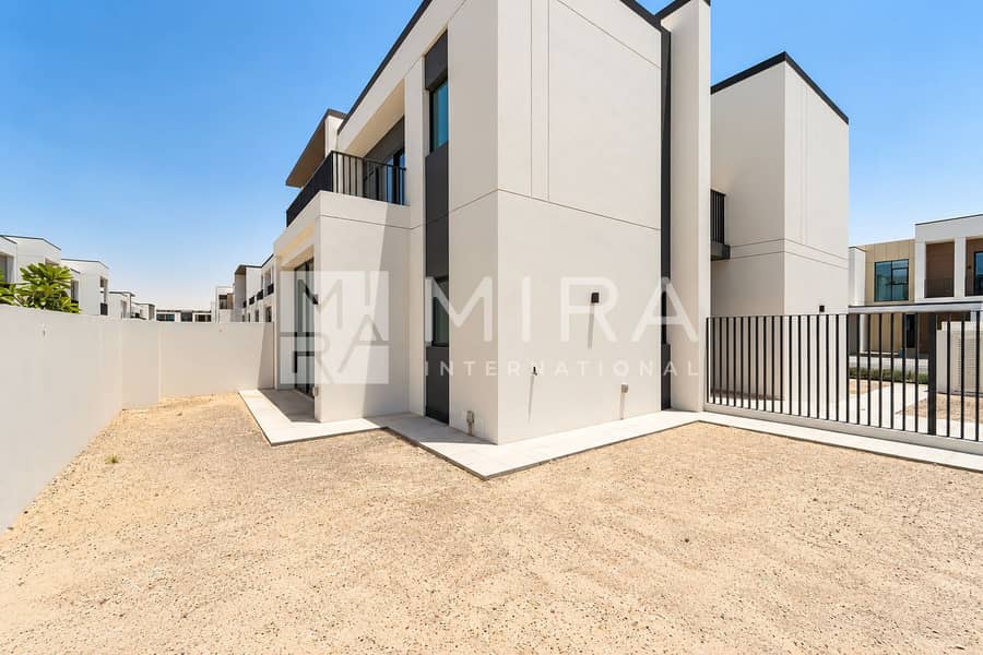 9 RAYA 196- 4BED