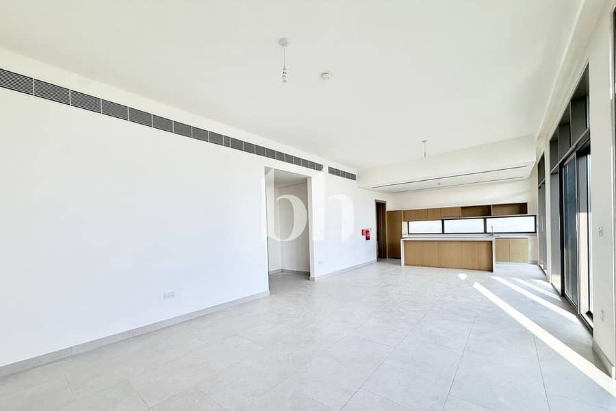 3 images image img