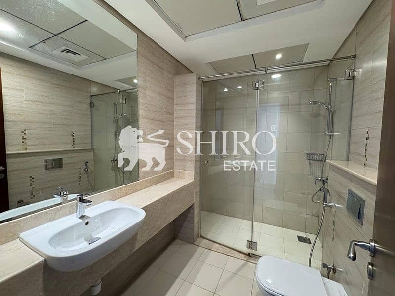 14 Bathroom 002. jpeg