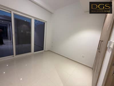 4 habitaciones Townhouse para en Alquiler en DAMAC Hills 2 (Akoya by DAMAC), Dubai - Casa adosada en DAMAC Hills 2 (Akoya by DAMAC),Camelia, 4 dormitorios, 110000 AED - 14990675 4 habitaciones Townhouse para en Alquiler en DAMAC Hills 2 (Akoya by DAMAC), Dubai - Casa adosada en DAMAC Hills 2 (Akoya by DAMAC),Camelia, 4 dormitorios, 110000 AED - 14990675