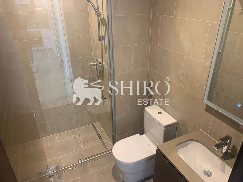 35 Bathroom 002. jpeg