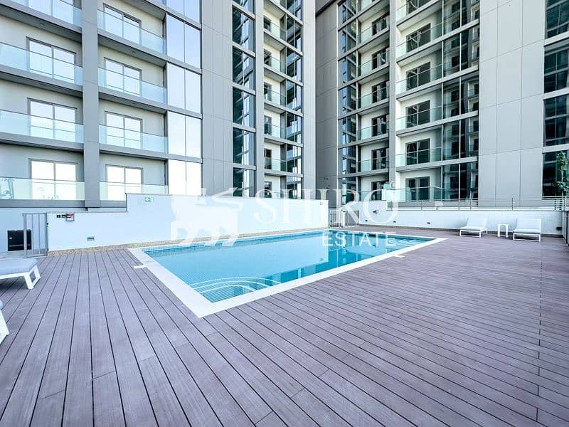 37 Swimming Pool 001. jpg