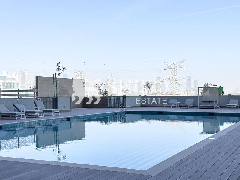 40 Swimming Pool 004. jpg