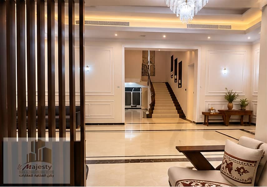5 05_living_room_entry. jpg