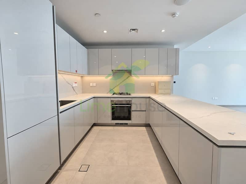 4 22-dubai-sobha-hartland-sobha-waves-opulence-3-bedroom-apartment-kitchen-01. jpg