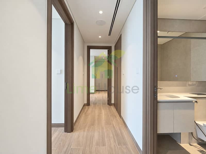 9 21-dubai-sobha-hartland-sobha-waves-opulence-3-bedroom-apartment-hallway-15. jpg