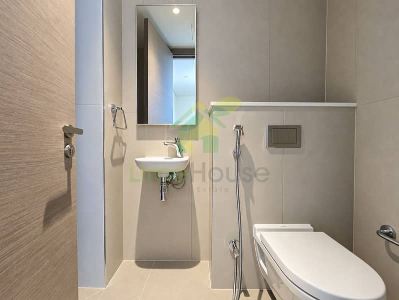 17 16-dubai-sobha-hartland-sobha-waves-opulence-3-bedroom-apartment-bathroom-09. jpg