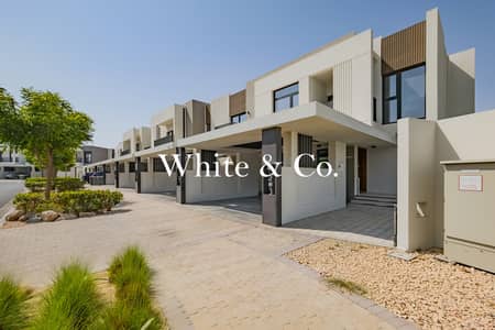 4 habitaciones Townhouse para en Venta en Dubai South, Dubai - Casa adosada en Dubai South,Emaar South,Expo Golf Villas,Expo Golf Villas 5 (Greenviews 2), 4 dormitorios, 3380000 AED - 16768960 4 habitaciones Townhouse para en Venta en Dubai South, Dubai - Casa adosada en Dubai South,Emaar South,Expo Golf Villas,Expo Golf Villas 5 (Greenviews 2), 4 dormitorios, 3380000 AED - 16768960