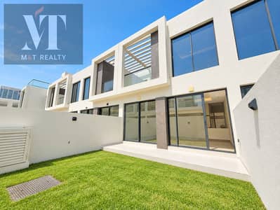 3 Bedroom Villa for Sale in DAMAC Hills, Dubai - exec-f0e0d904-f86c-4f2d-a44d-ef0a5d187400. png 3 Bedroom Villa for Sale in DAMAC Hills, Dubai - exec-f0e0d904-f86c-4f2d-a44d-ef0a5d187400. png