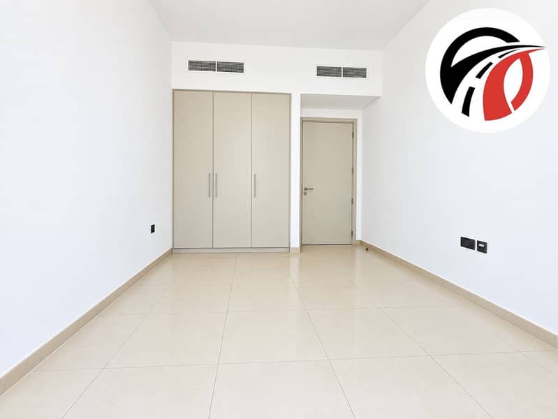 12 67FB5ADF-FAD7-4F85-8A6D-6FE34439B547. png