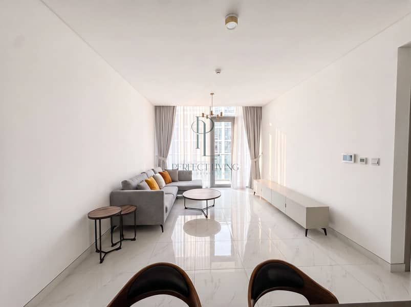 2 bright_living_room. png
