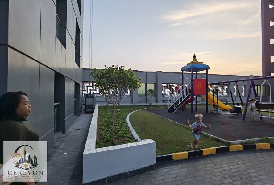 10 kids play area. jpg