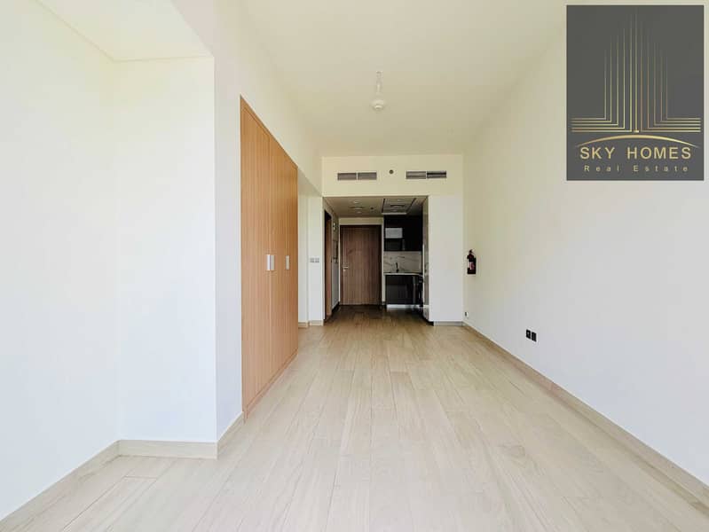 4 6a9ad071-fd80-4448-9130-3d2646dede1a. jpg