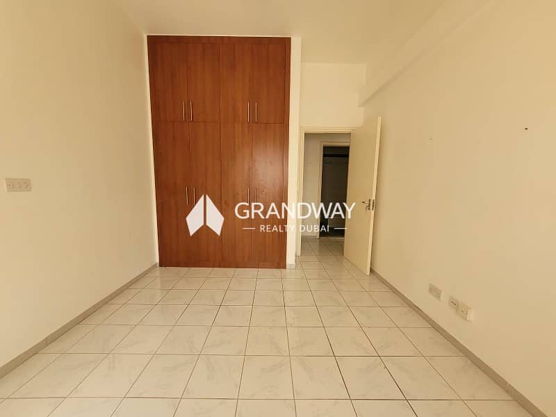 10 Affordable 3BR Apartment | Near to Metro I Vacant — photo 10