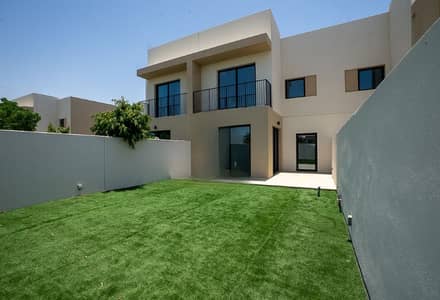 2 habitaciones Villa para en Alquiler en Yas Island, Abu Dhabi - Villa en Yas Island, 2 dormitorios, 240000 AED - 16827074
