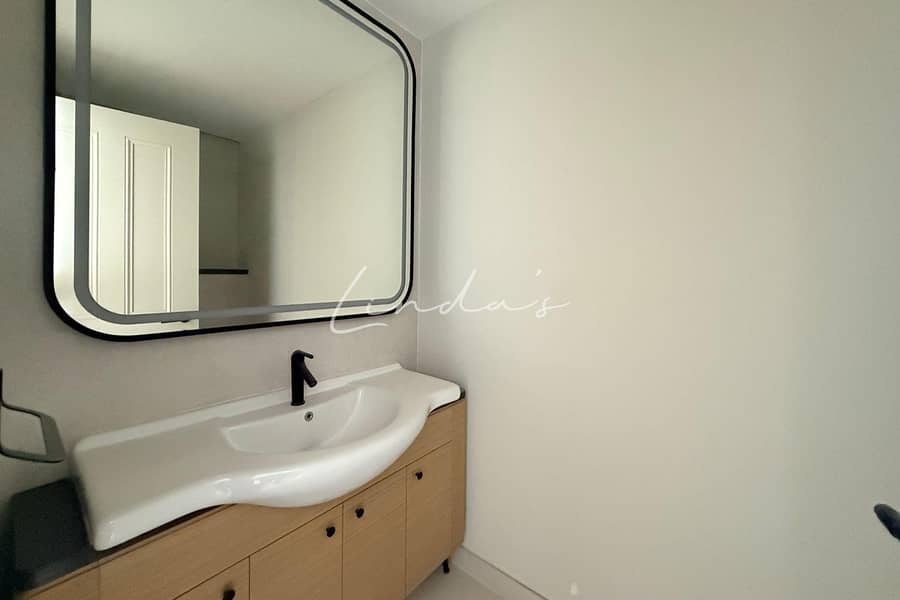 6 images image img