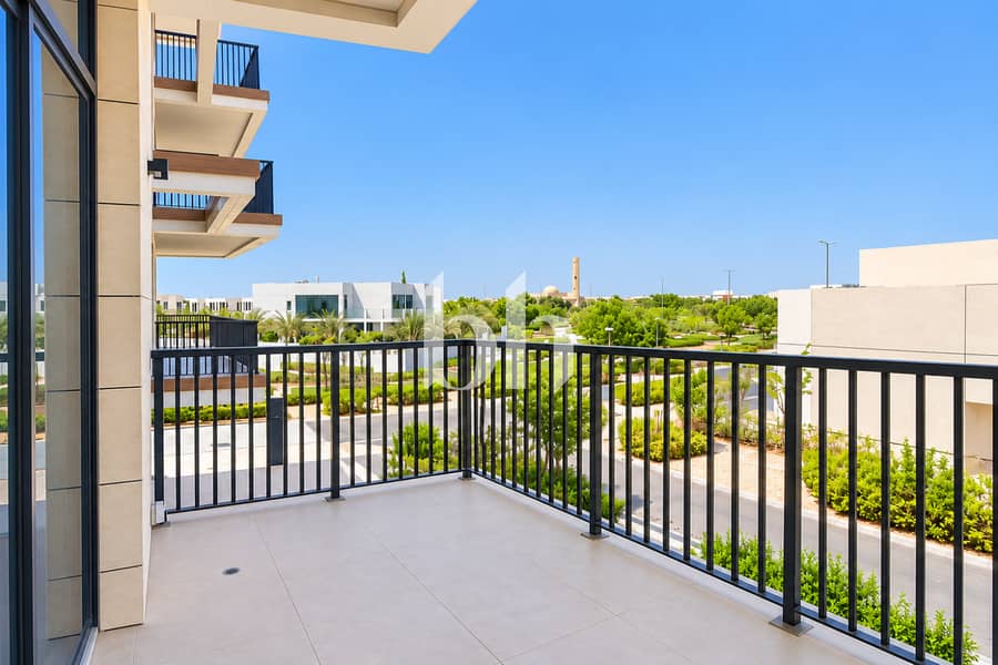 9 Levelledrealestateinteriorview 15