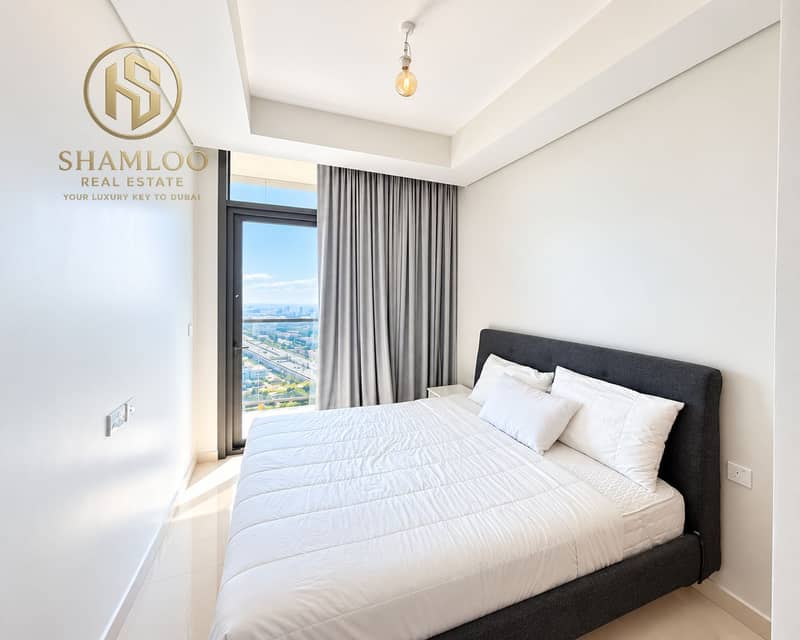 3 Bright Minimalist Bedroom with City View (1). png