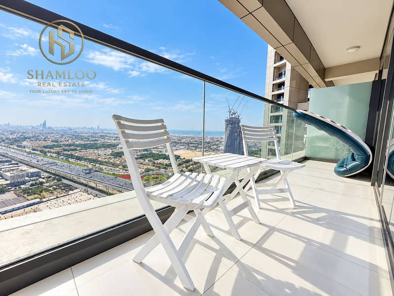 11 Sunlit Balcony Bistro Overlooking Dubai. png
