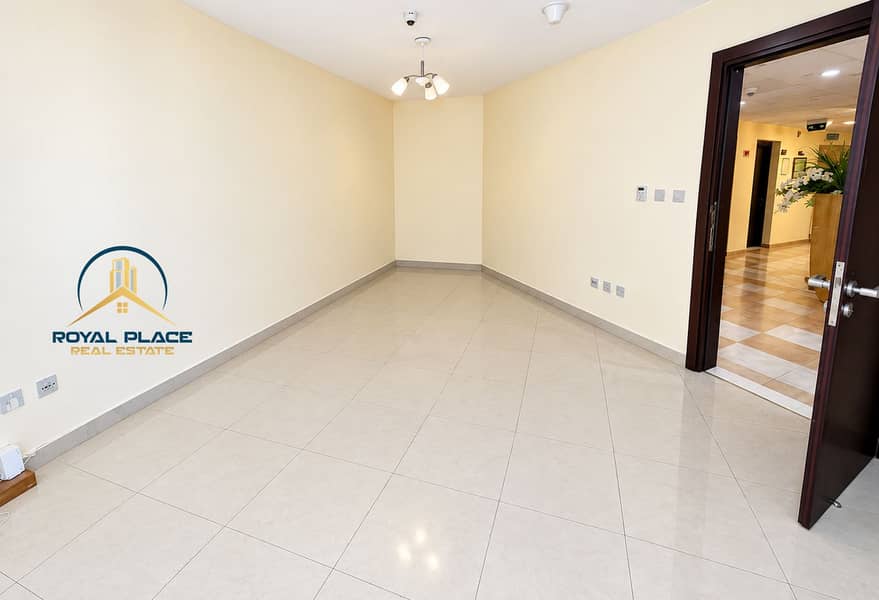 6 Minimal Cream-Tiled Office Interior. png