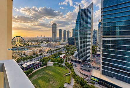 Appartement de 2 chambres à à louer à Jumeirah Lake Towers (JLT), Dubai - Golden-Hour JLT Skyline and Park. png Appartement de 2 chambres à à louer à Jumeirah Lake Towers (JLT), Dubai - Golden-Hour JLT Skyline and Park. png