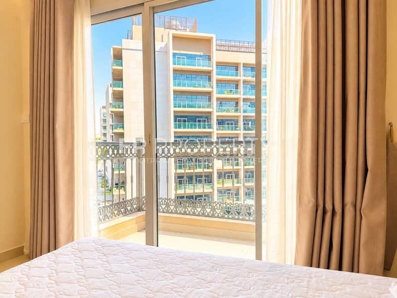5 Cozy Bedroom Balcony View. png
