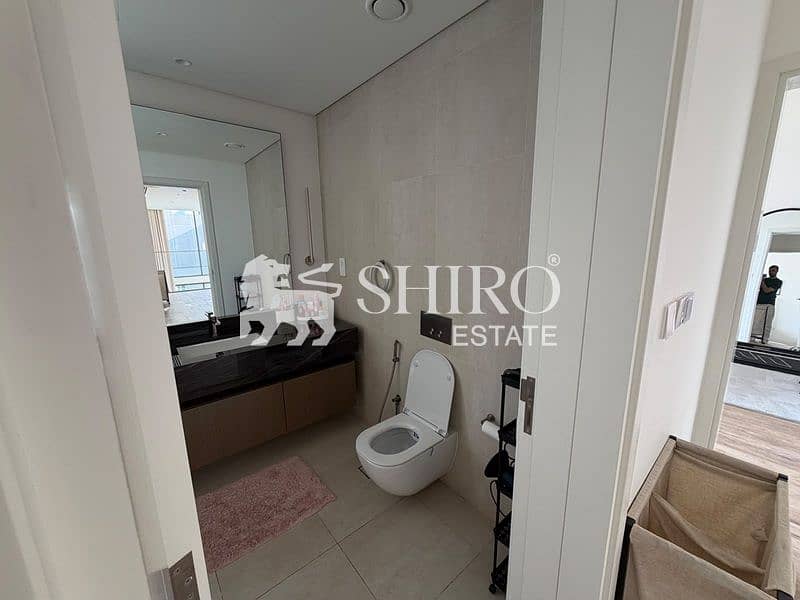 22 Bathroom 001. jpeg
