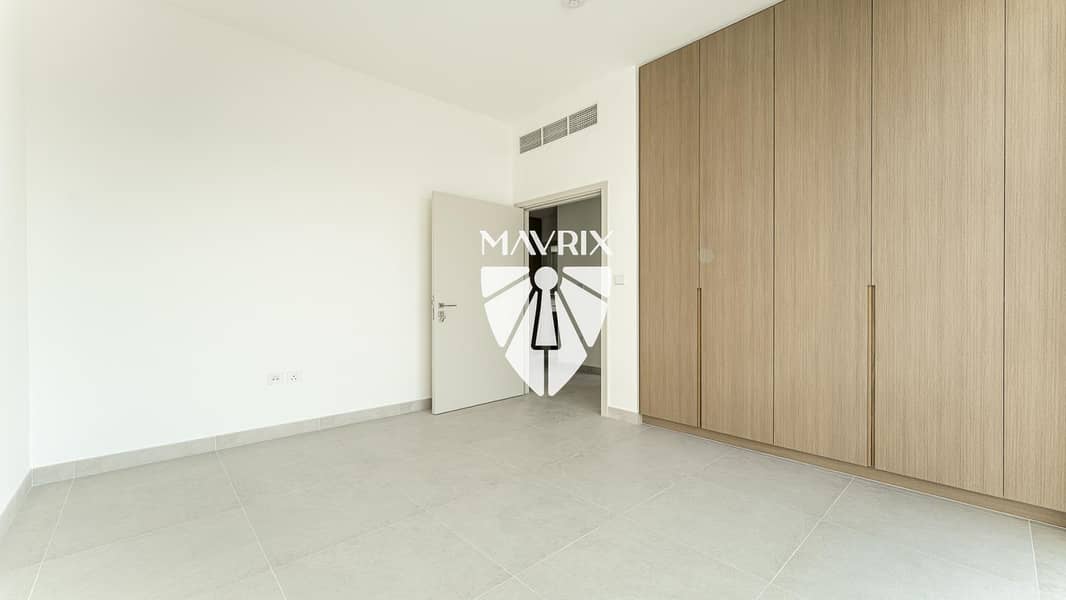 8 Image 8