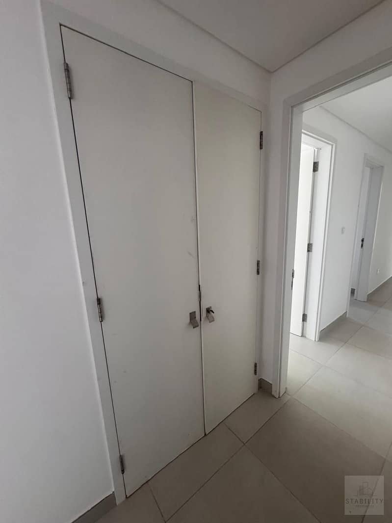 33 fc5c319a-92b3-49f7-9204-cc6cb49e1cc8. jpg