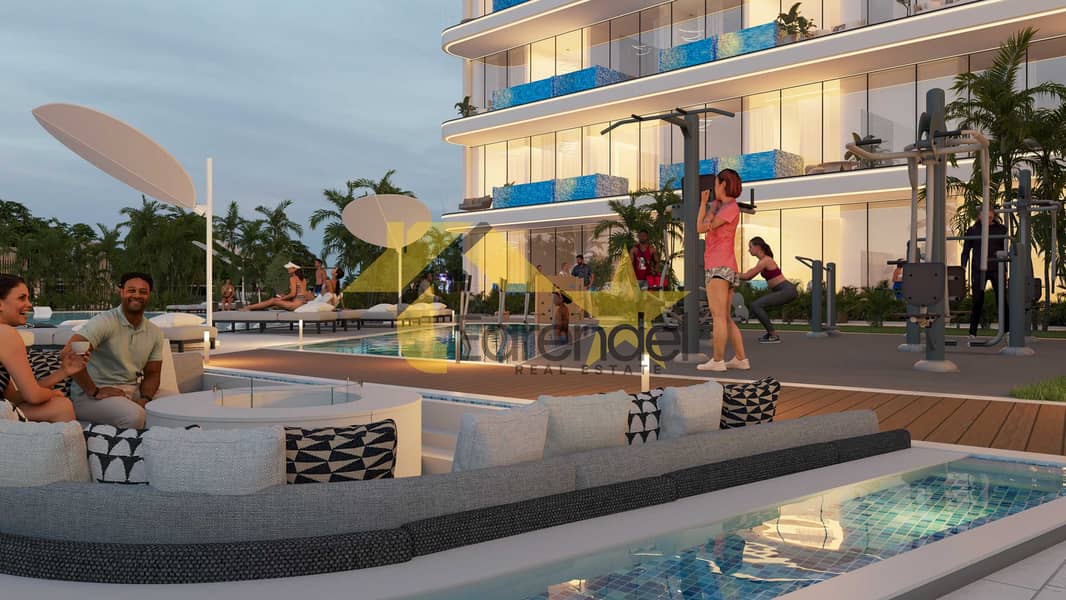 19 poolseating. jpg