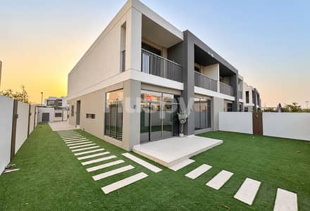 5 Bedroom Villa for Rent in Dubai South, Dubai - Vacant | Landscaped | Near Lagoon