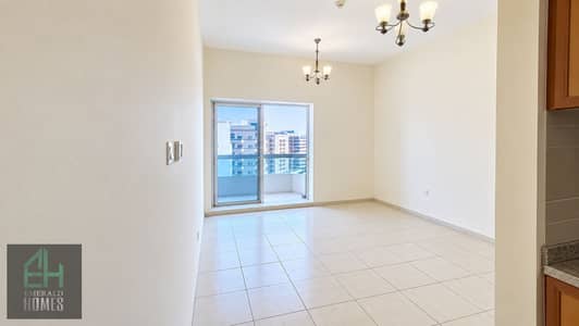 Appartement de 1 chambre à à louer à Dubai Silicon Oasis (DSO), Dubai - Bright Modern Apartment with City Balcony View. png