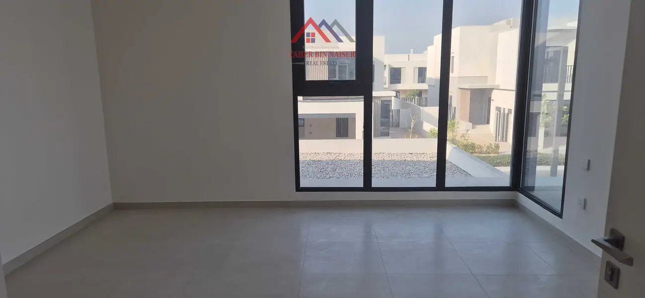 Huge Size Last Corner Single Row 4BR Villa | Jebel Ali Village | Garden Access | Bright Interiors