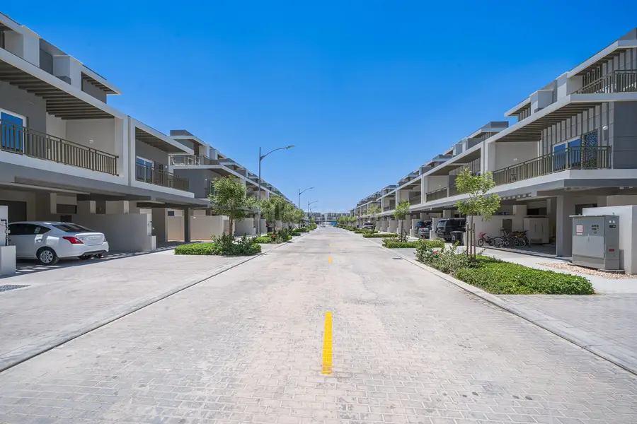 Brand New | Near Water Town | Family Community