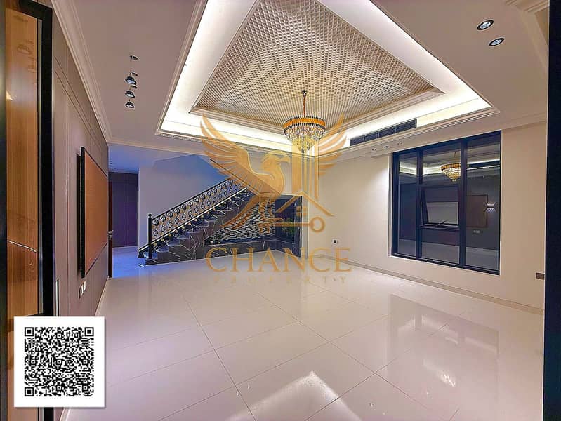 7 Villa_Photo_07_QR. jpg