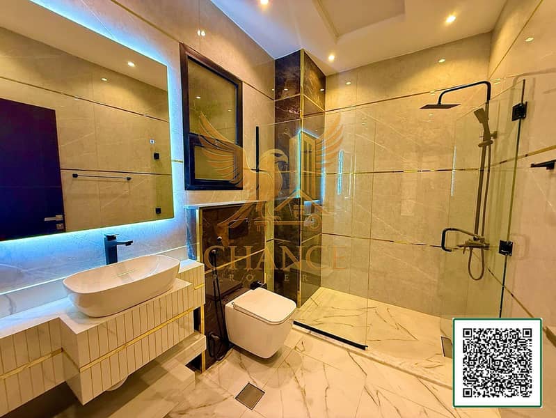 11 07_12019_QR. jpg
