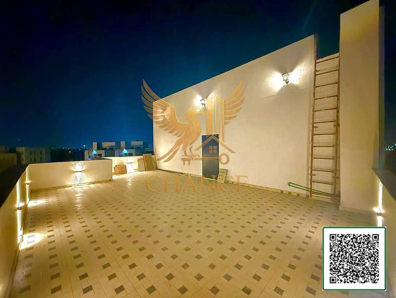 12 05_12027_QR. jpg