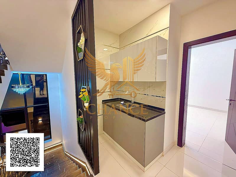 15 Villa_Photo_04_QR. jpg