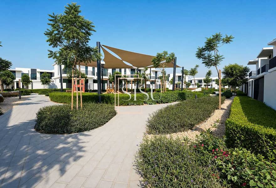 18 Lillia- Pocket Park-Pic 1. jpg