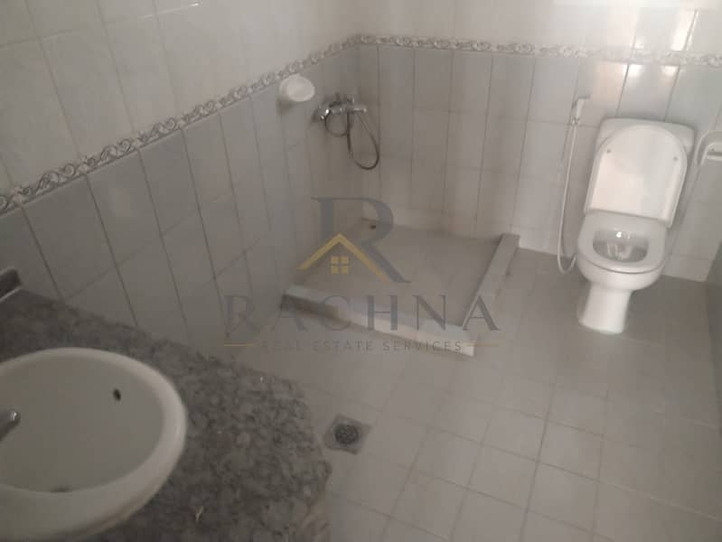 28 1000242771. jpg