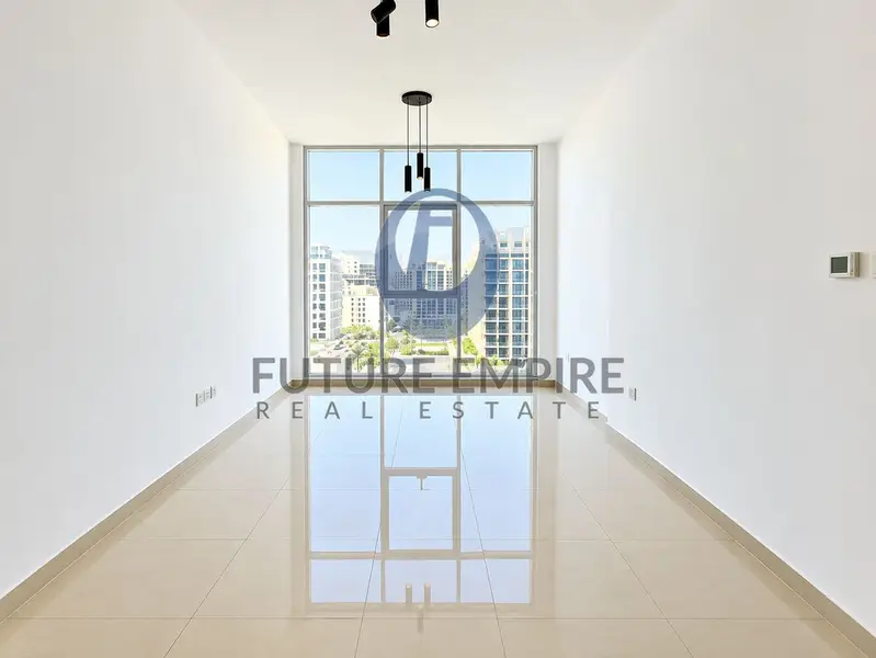 Bright 2BR Apartment | Balcony | Downtown View
