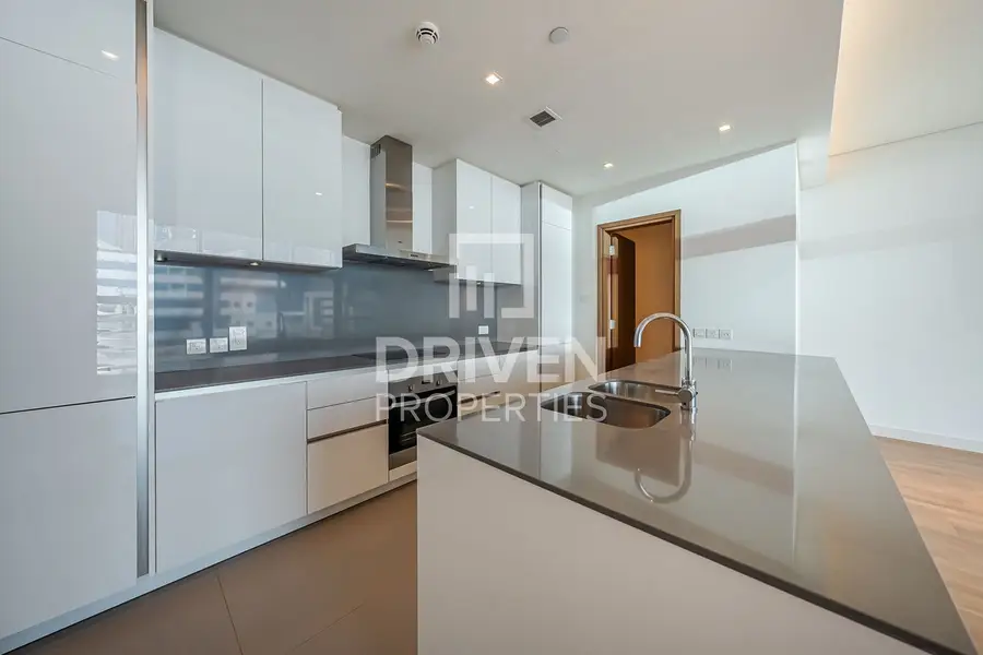 Prime Location | Lifestyle Area | Large Terrace