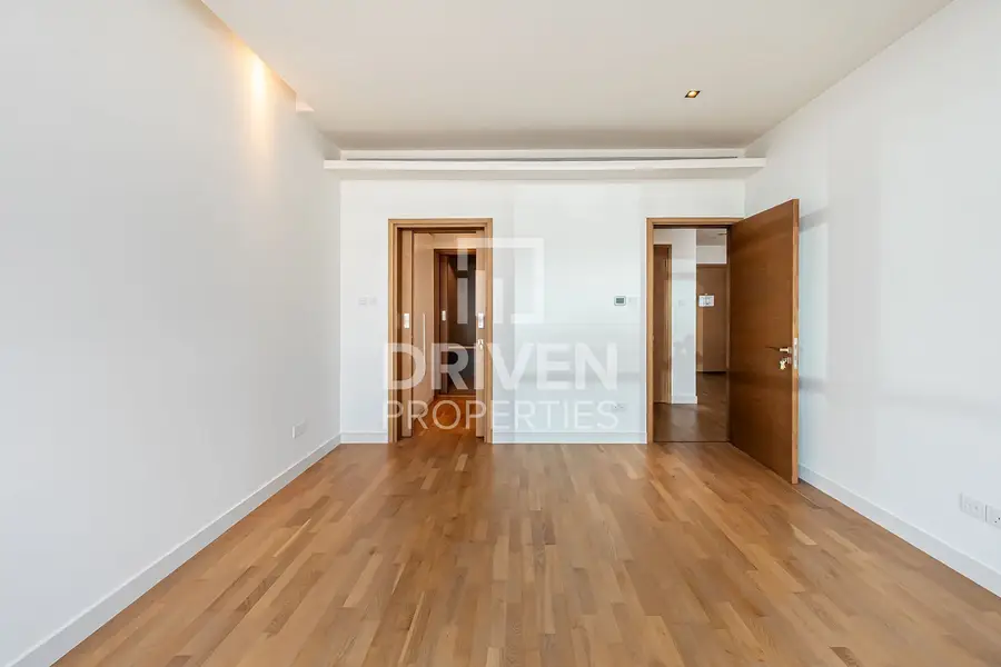 Prime Location | Lifestyle Area | Large Terrace