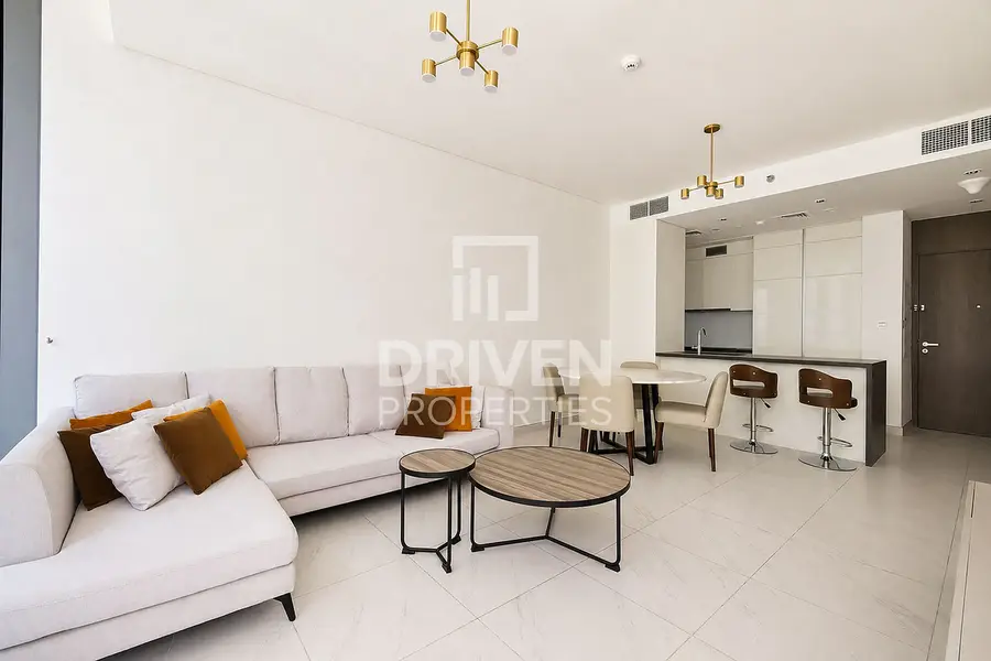 Vacant | Immaculate | Furnished | Maid’s Room